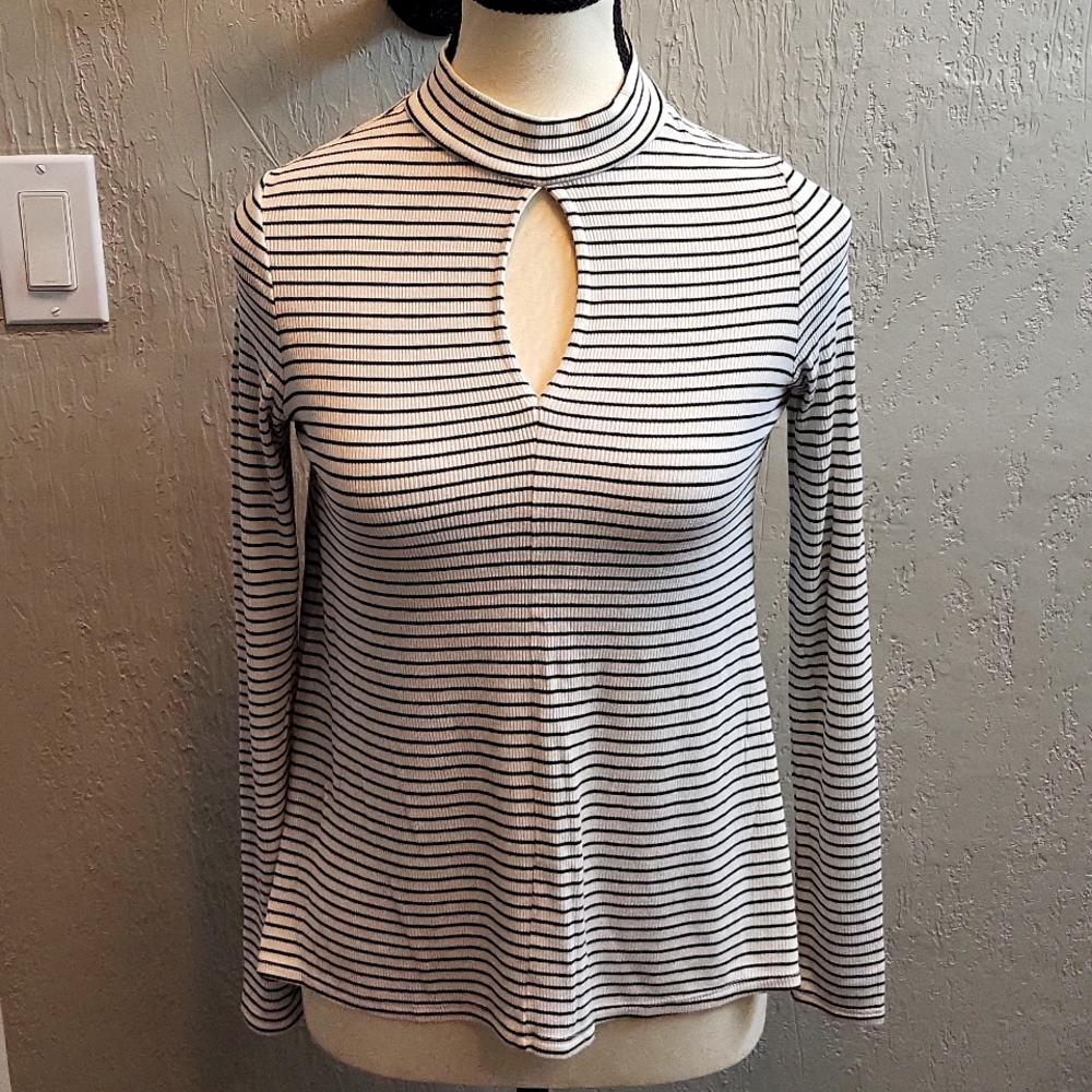 American Eagle Soft & Sexy Striped Ribbed Keyhole Long Sleeve Top